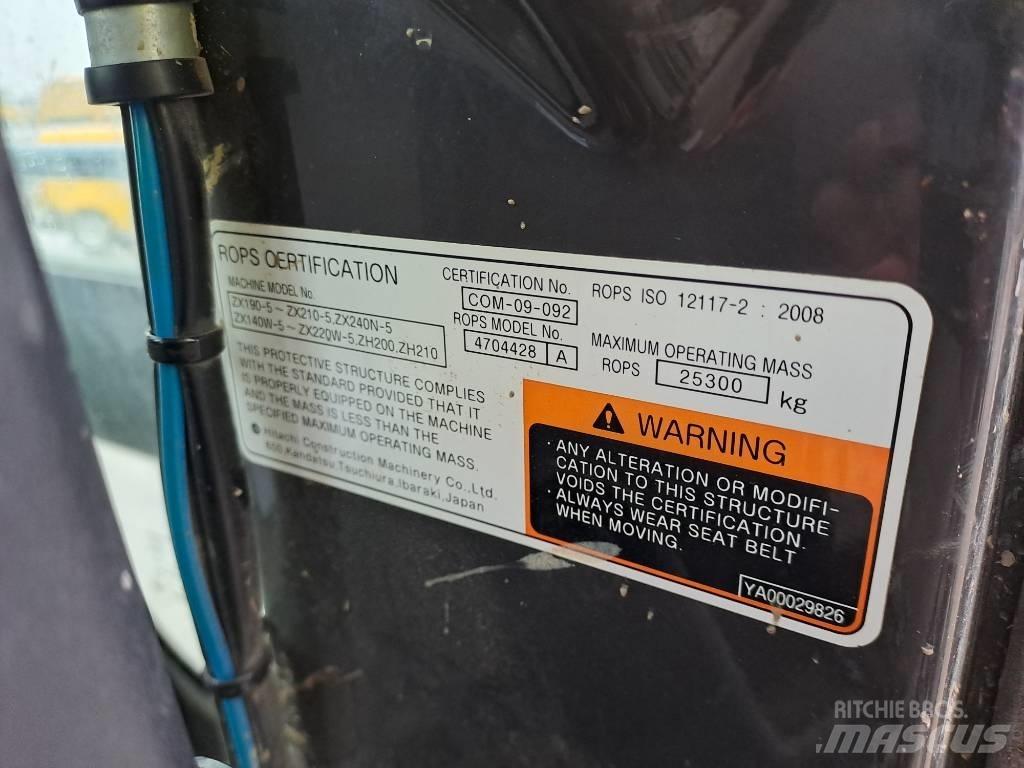 Hitachi ZX210LC-5B Гусеничні екскаватори