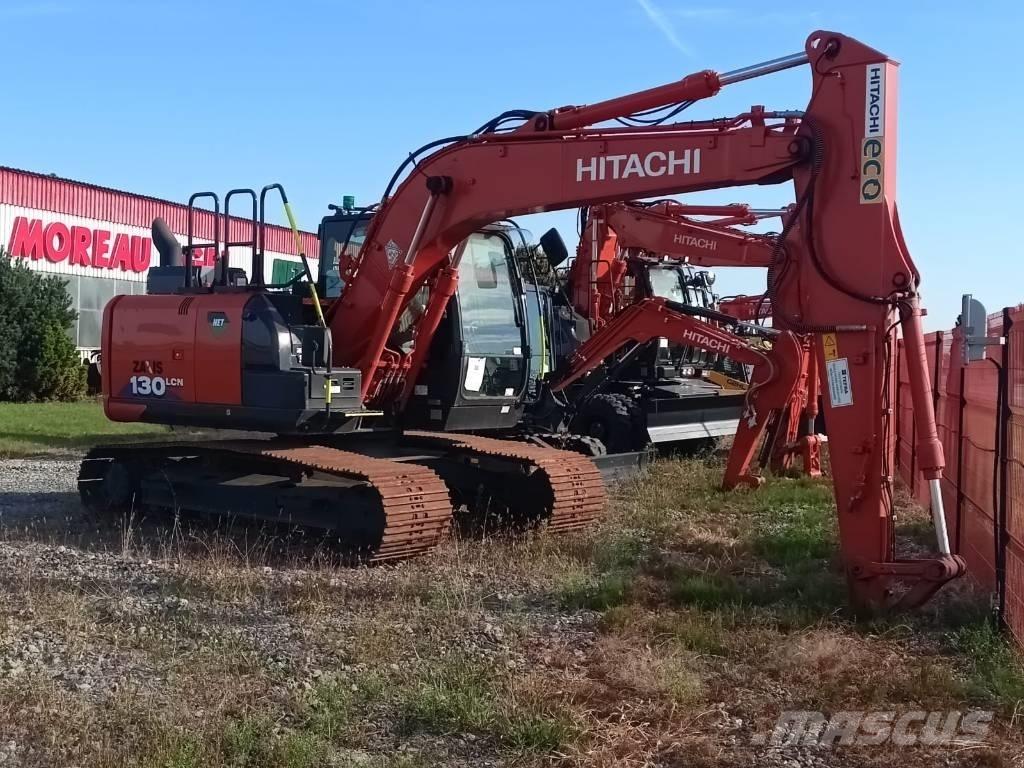Hitachi ZX130 Гусеничні екскаватори