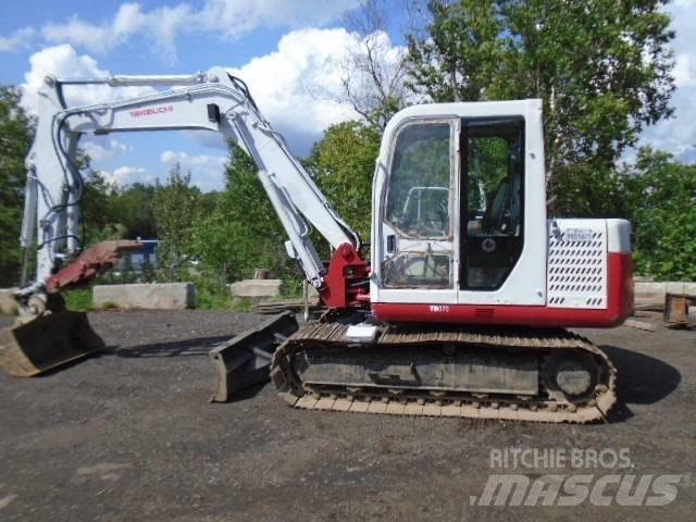 Takeuchi TB070 Гусеничні екскаватори