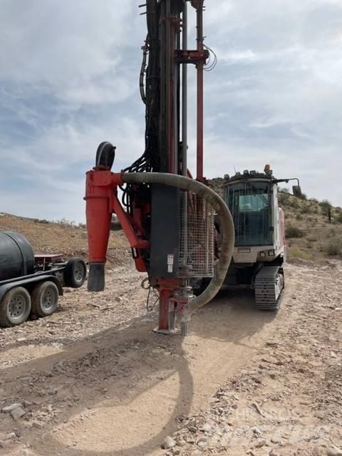Sandvik DP 1500 i Свердлильні установки