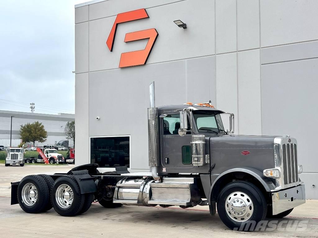 Peterbilt 389 Тягачі