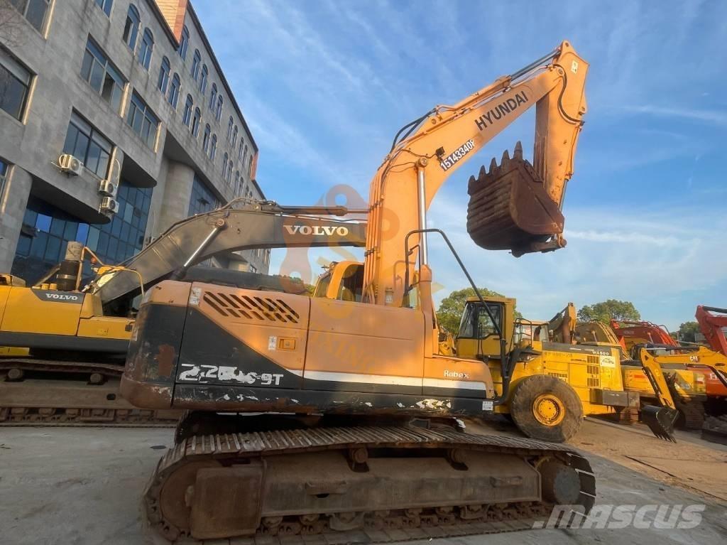 Hyundai R 225 -9 Гусеничні екскаватори