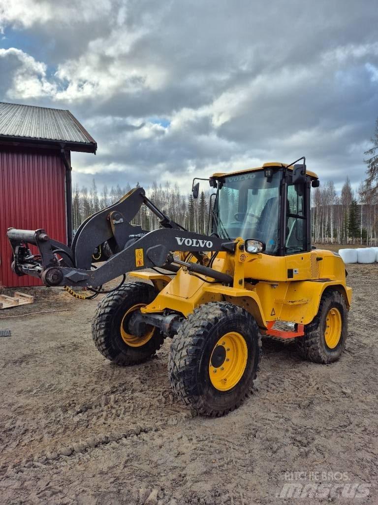 Volvo L 30 G Фронтальні навантажувачі