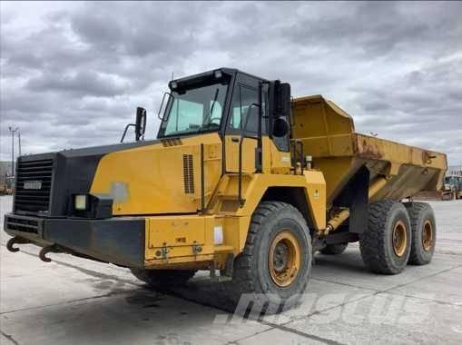 Komatsu HM 300 Зчленовані самоскиди