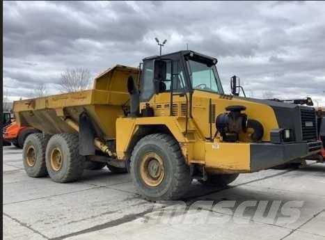 Komatsu HM 300 Зчленовані самоскиди