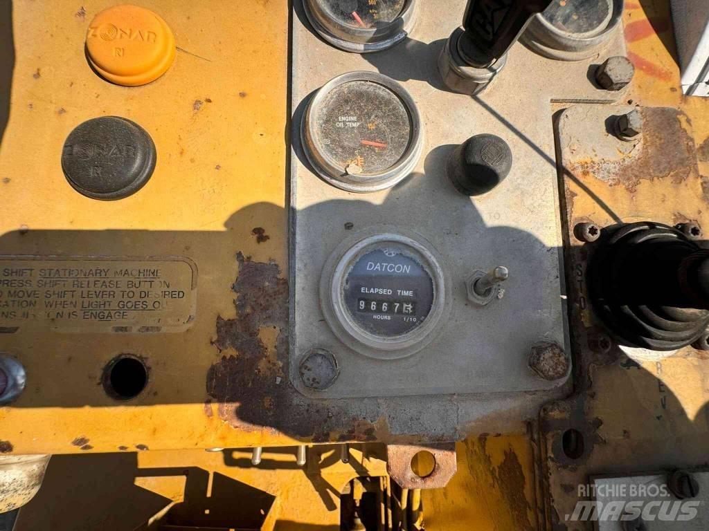 CAT SS 250 Асфальтовкладачі