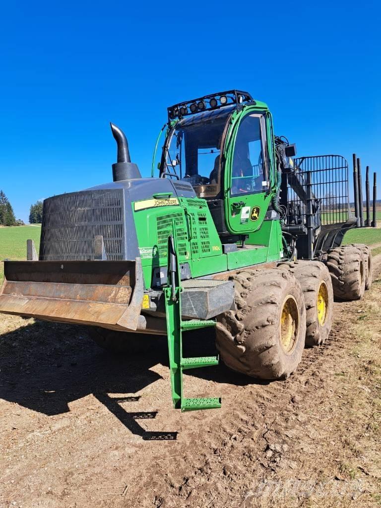 John Deere 1110 G Форвардери