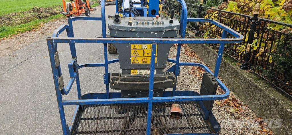 JLG E450aj Колінчаті підйомники