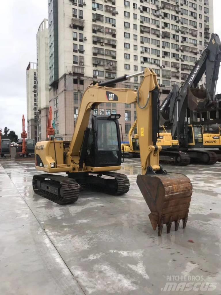 CAT 307 D Середні екскаватори 7т. - 12т.