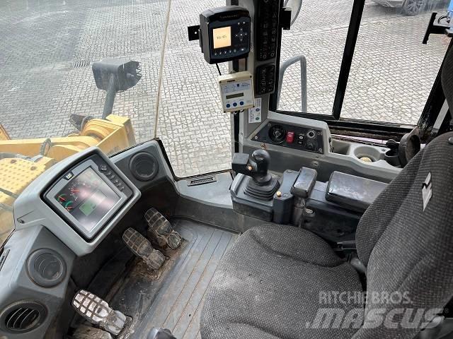 CAT 966 K Фронтальні навантажувачі