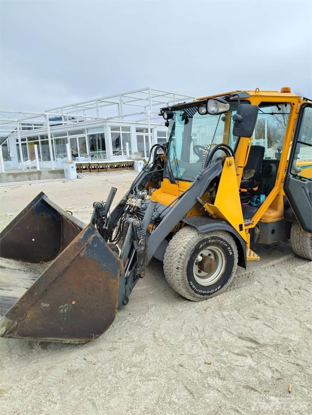 Wille 445B Підсобні машини