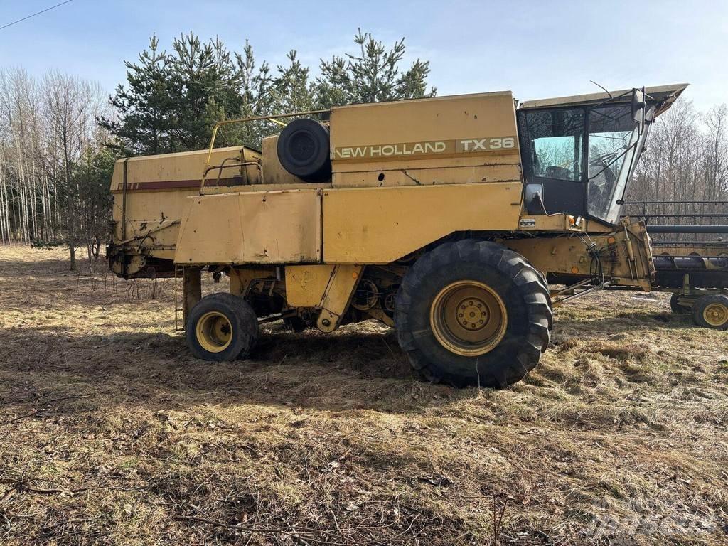New Holland TX 36 Зернозбиральні комбайни