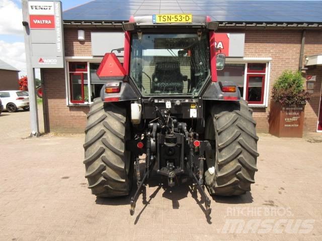 Valtra A93 HITECH Трактори