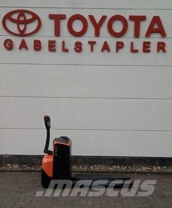 Toyota LWE 200 Ручний візок