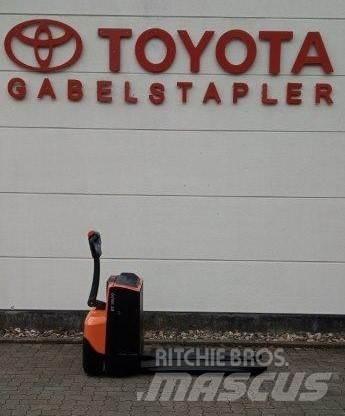 Toyota LWE 200 Штабелери