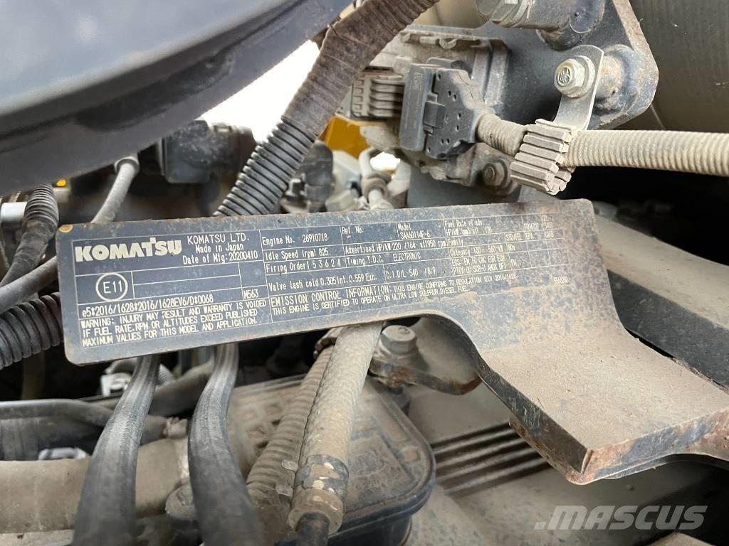 Komatsu D 65 PX-18E0 Гусеничні бульдозери