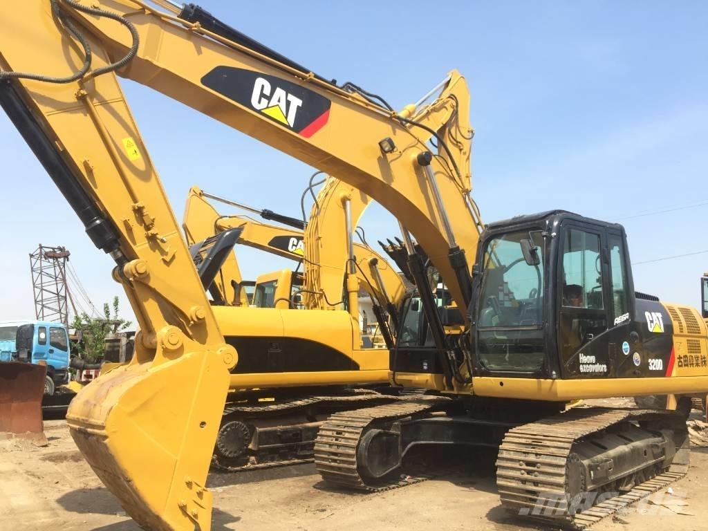 CAT 320 D Гусеничні екскаватори