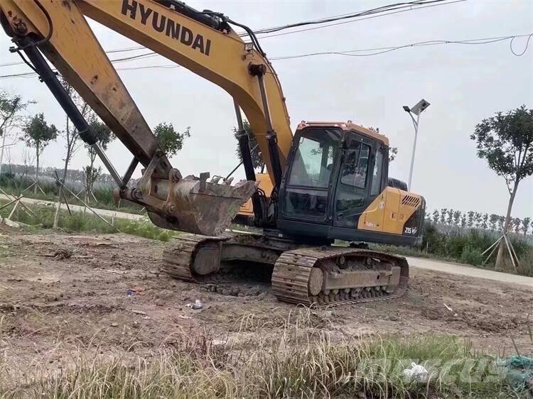 Hyundai R225LVS Гусеничні екскаватори