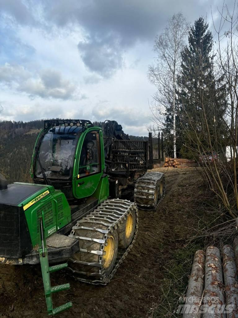 John Deere 1110 E Форвардери