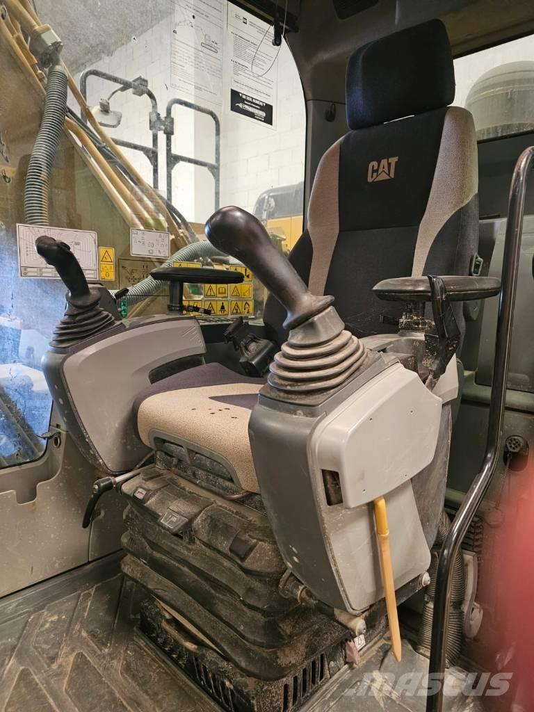 CAT 320 E Гусеничні екскаватори