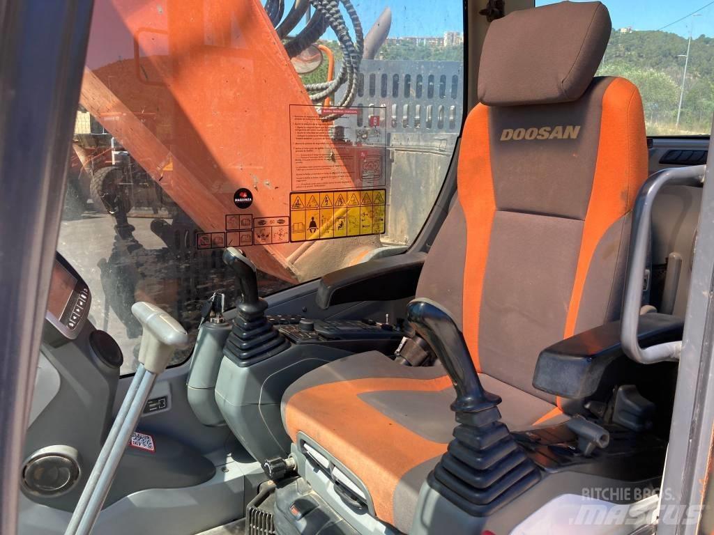 Doosan DX 235 LCR Гусеничні екскаватори