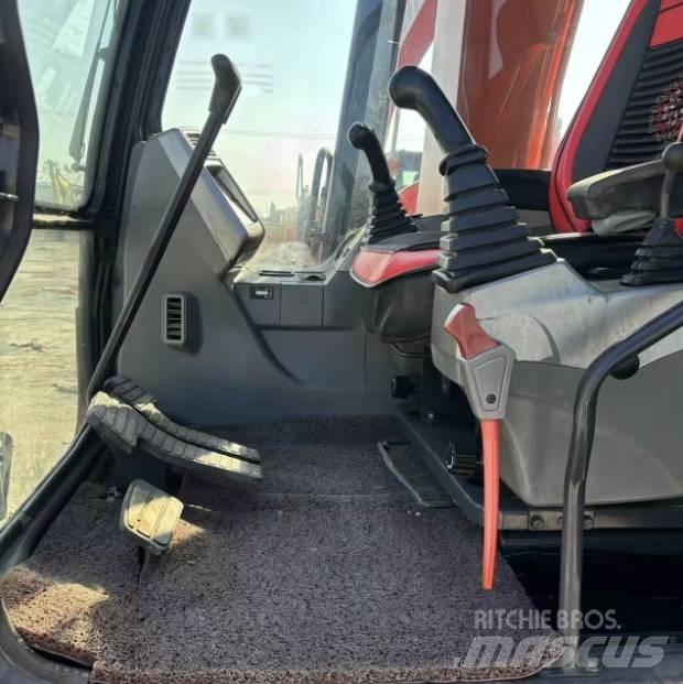 Doosan DX75-9C Середні екскаватори 7т. - 12т.