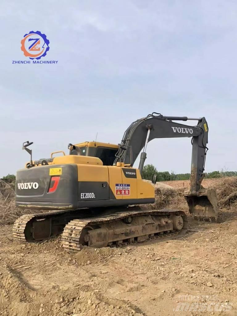 Volvo EC 200 Гусеничні екскаватори