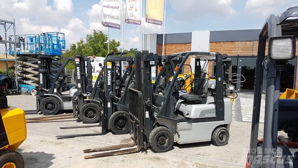 Nissan U1D2A25LQ Газові навантажувачі