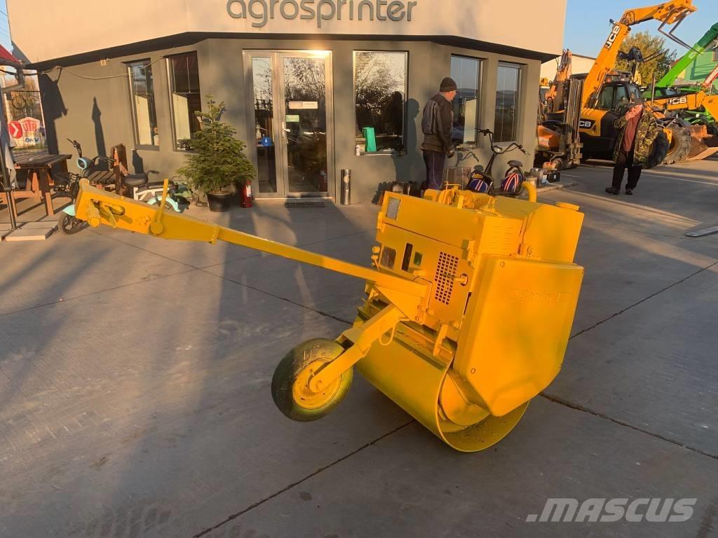 Benford MBR 71L Грунтові котки