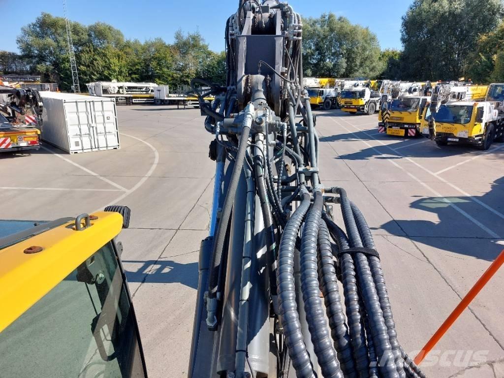 Volvo ECR 235 E Гусеничні екскаватори