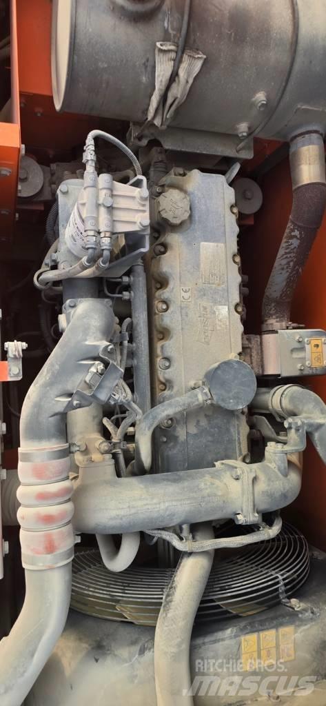 Doosan DX 210 W Колісні екскаватори