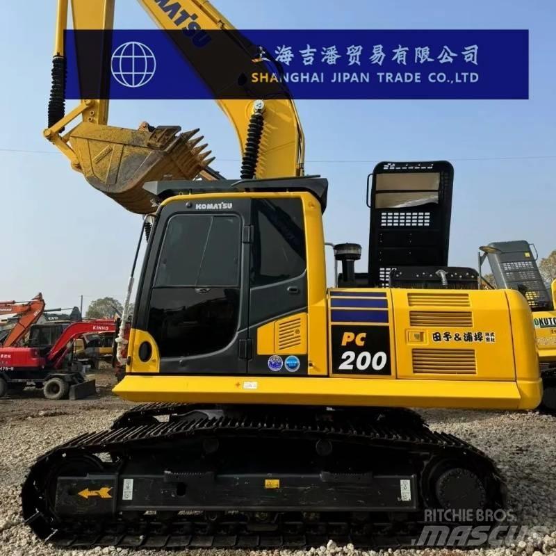 Komatsu PC 200 Гусеничні екскаватори