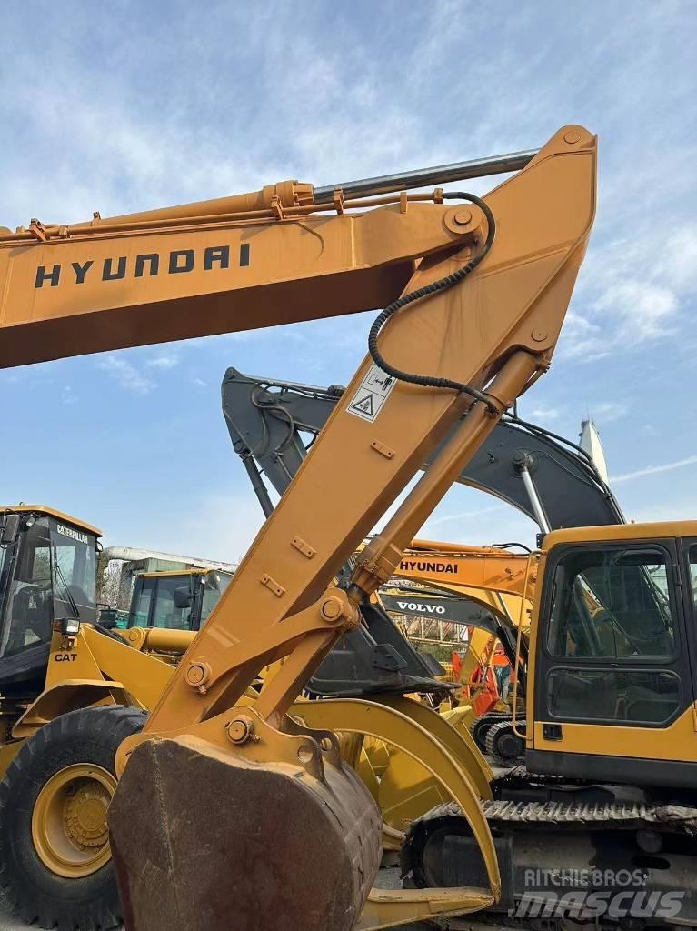Hyundai DH210W-9 Колісні екскаватори