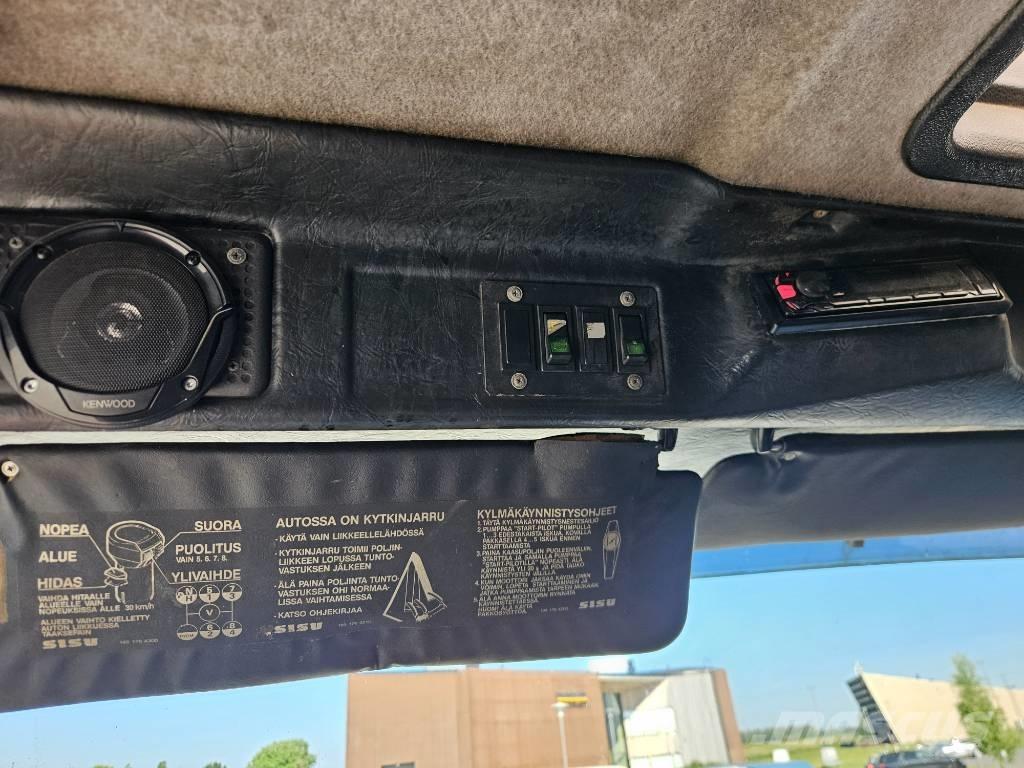 Sisu SM300 8X2 Вантажівки для лісозаготівель