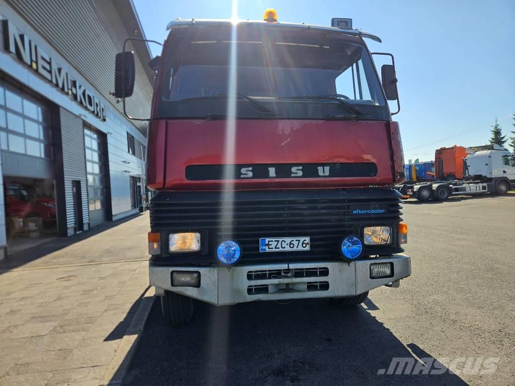 Sisu SM300 8X2 Вантажівки для лісозаготівель