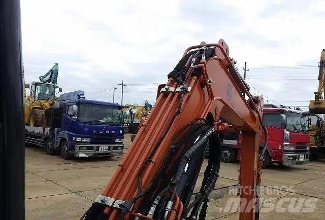 Hitachi 30 Міні-екскаватори < 7т