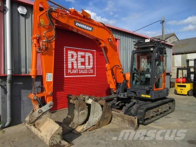 Doosan DX 85 R-3 Середні екскаватори 7т. - 12т.