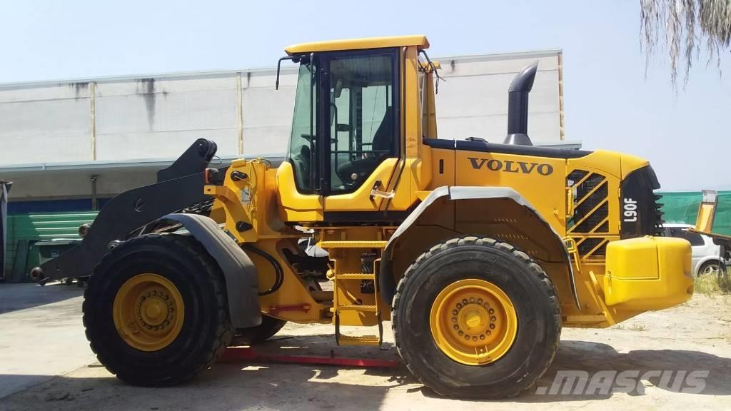 Volvo L90F Фронтальні навантажувачі