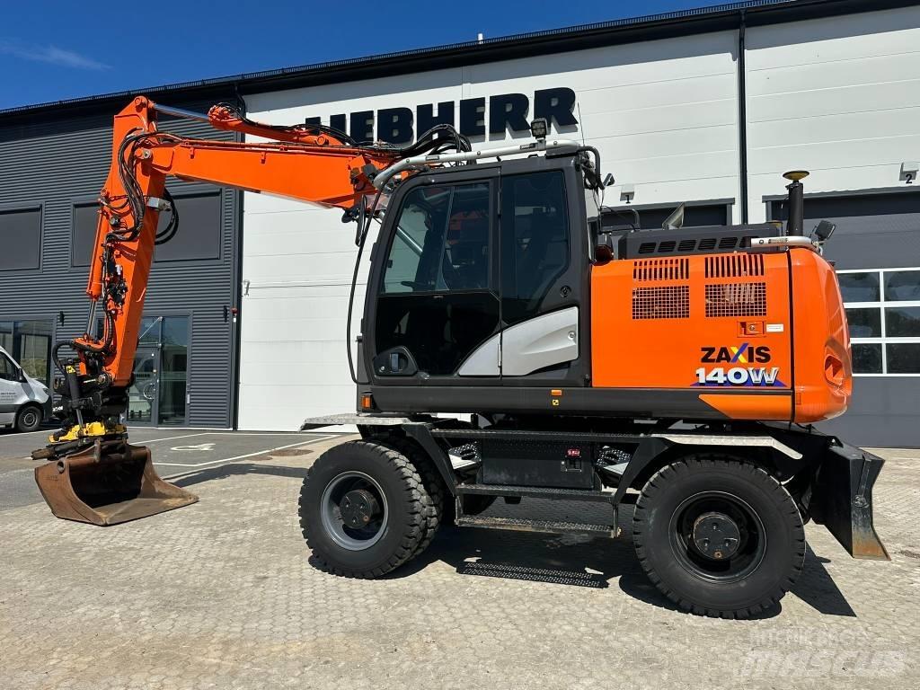 Hitachi ZX 140 W-6 Колісні екскаватори