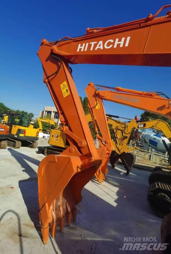 Hitachi EX 120 Гусеничні екскаватори