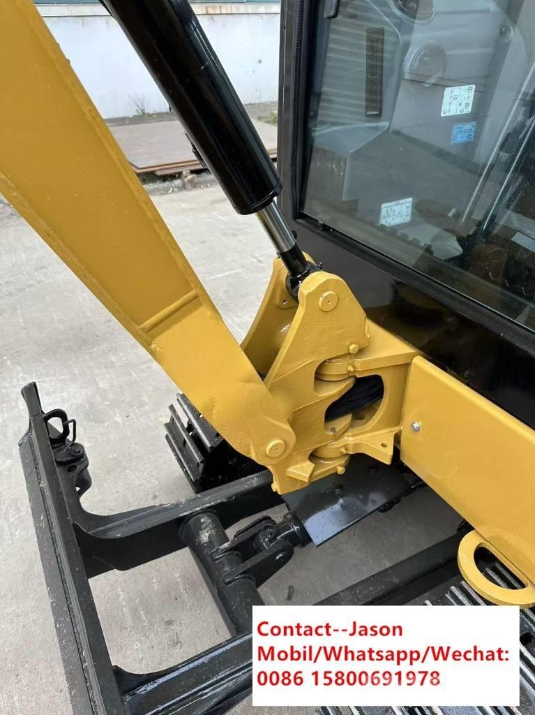 CAT 302 CR Міні-екскаватори < 7т