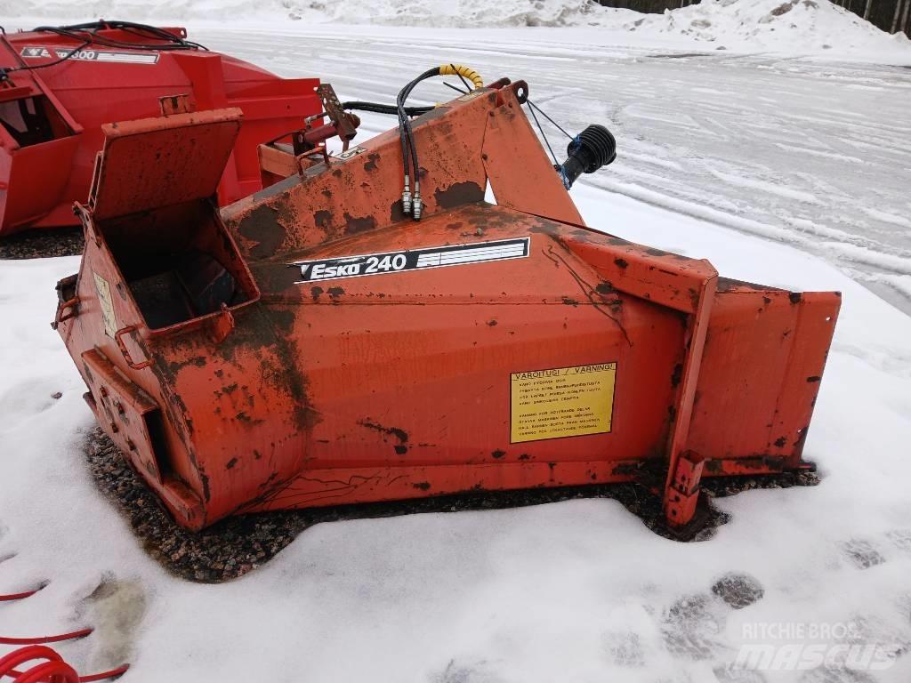Esko LL 240 Снігомітли