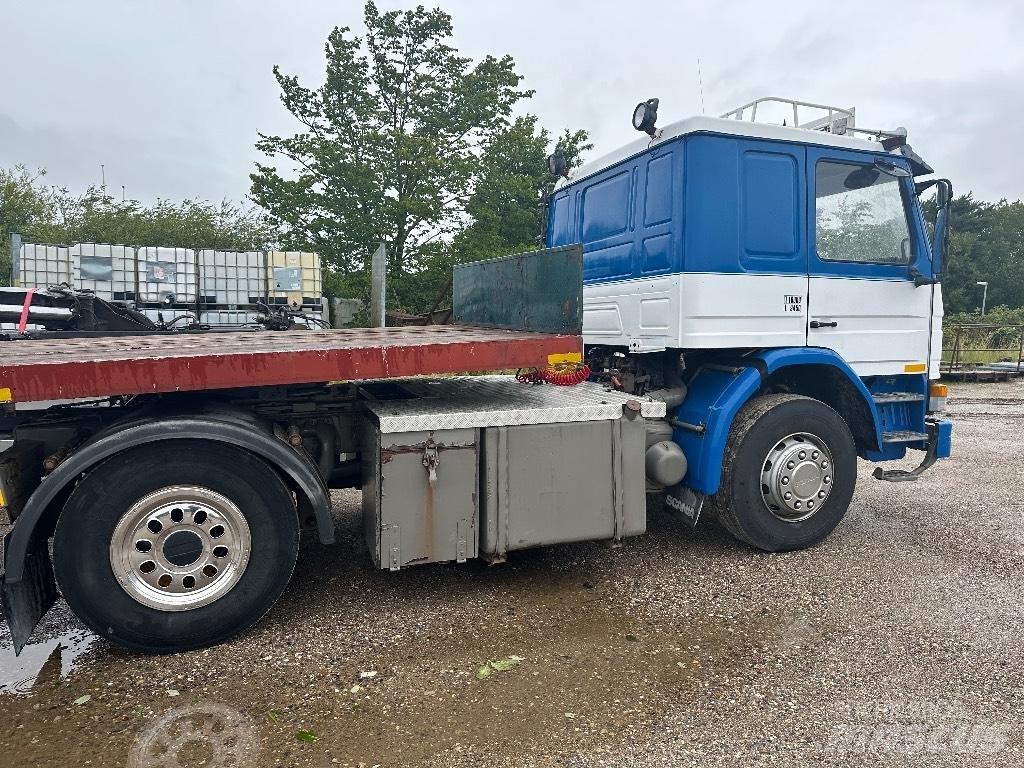 Scania P 92 M Тягачі