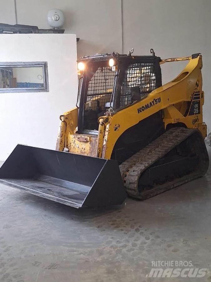 Komatsu CK35 Малі навантажувачі