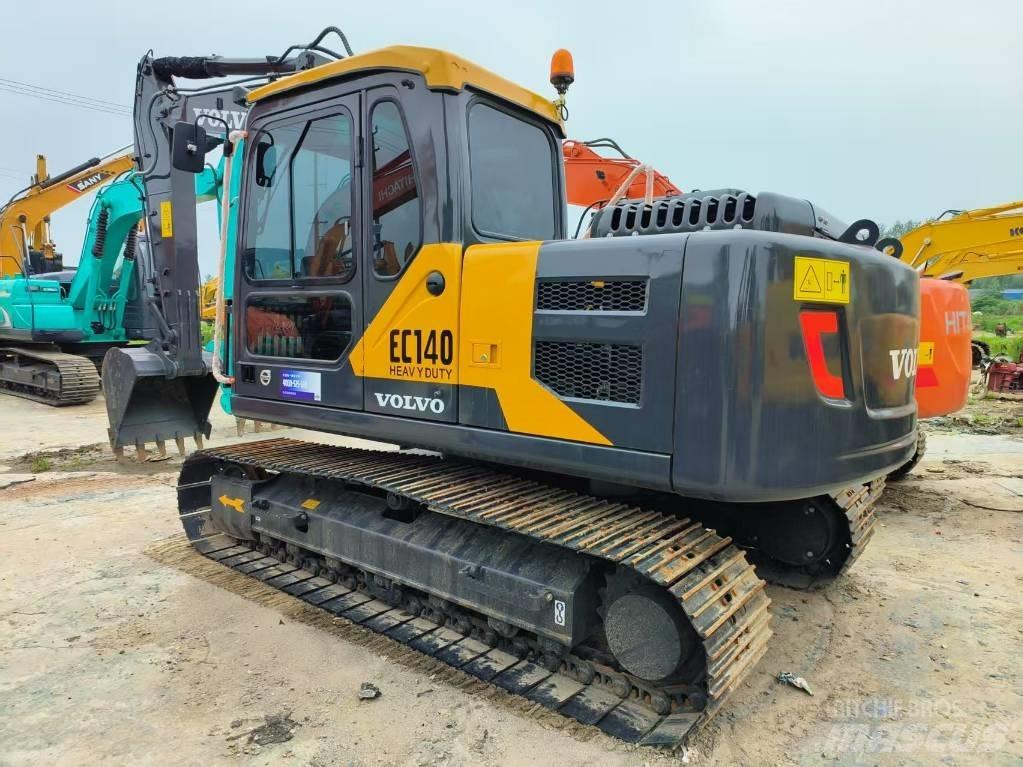 Volvo EC 140 Гусеничні екскаватори