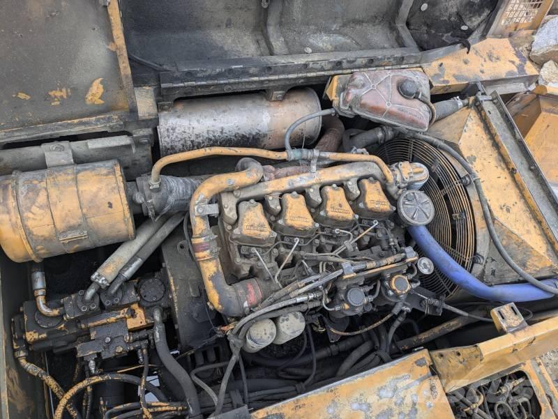 Liebherr 922 Гусеничні екскаватори
