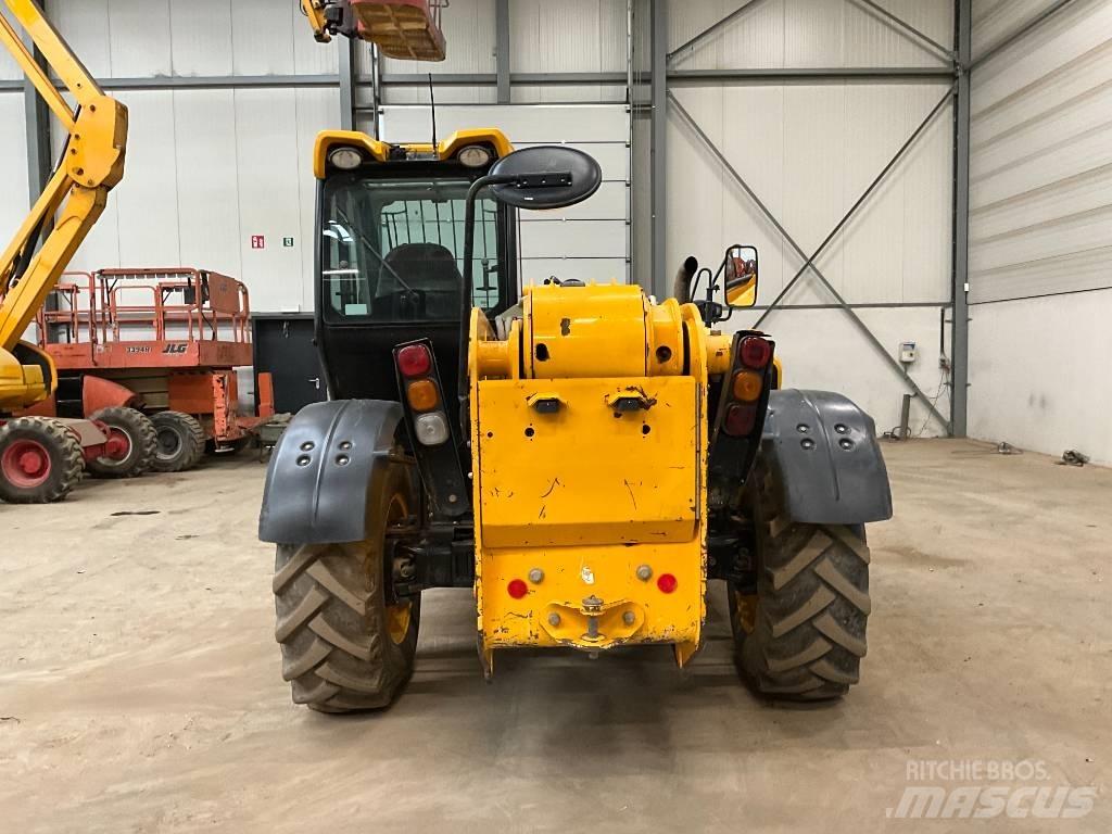 JCB 535-125 Телескопічні навантажувачі