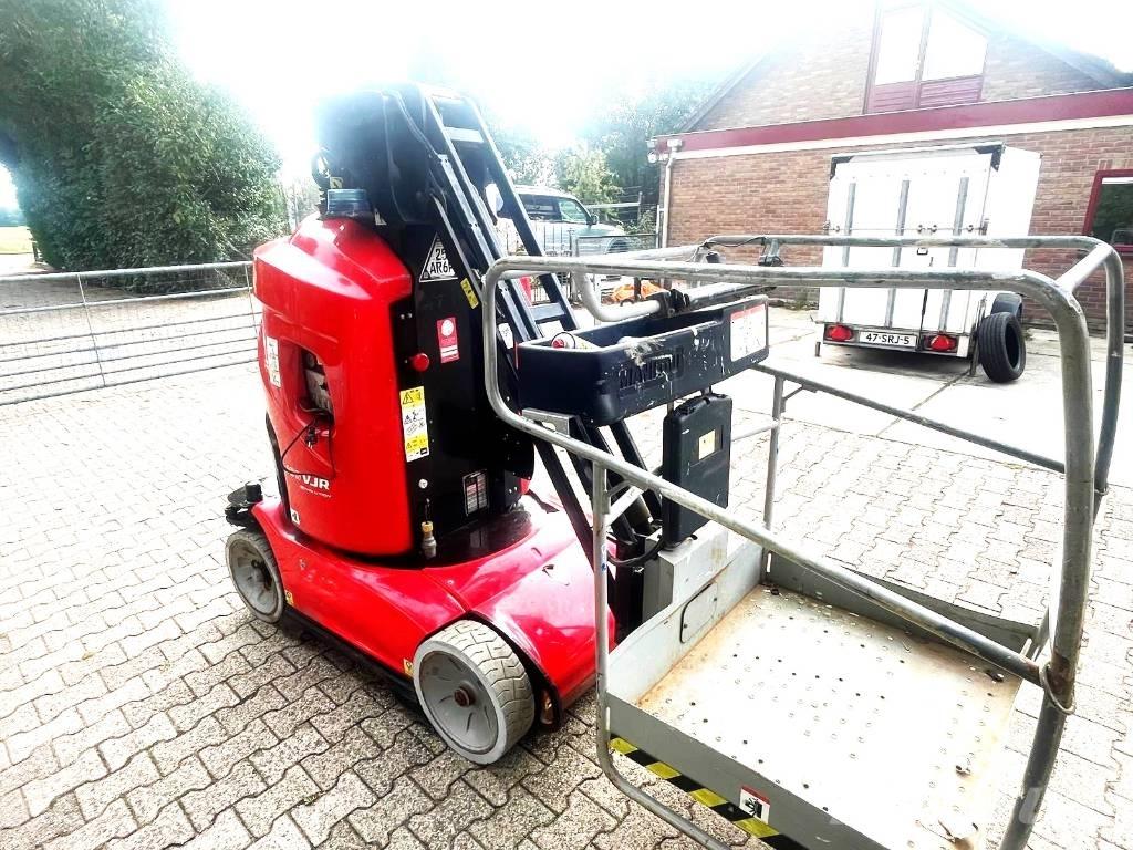 Manitou 100 VJR Вертикальні щоглові підйомники