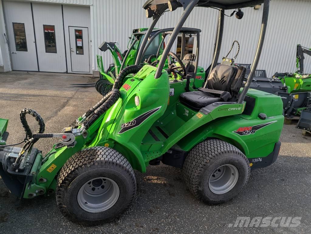 Avant 528 Міні-навантажувачі