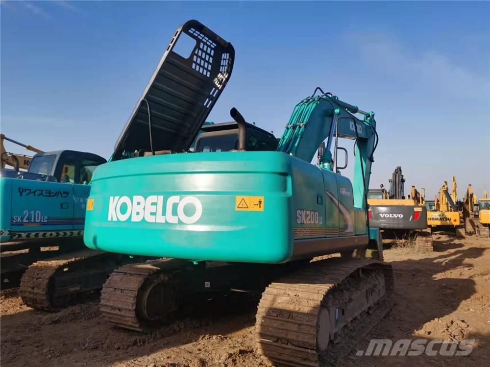 Kobelco SK200 Гусеничні екскаватори